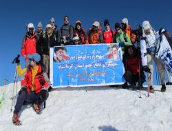 Protez ayakla zirvede namaz kıldılar 